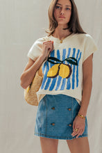 Load image into Gallery viewer, Urban Daizy - Lemon Graphic Knit Vest Citrus Print