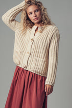 Load image into Gallery viewer, Urban Daizy - Chunky Gold Button Ribbed Knit Cardigan