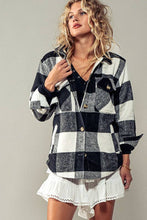 Load image into Gallery viewer, BELLA TEDDY PLAID SHACKET : BLACK / S-2/M-2/L-2