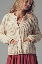 Load image into Gallery viewer, Urban Daizy - Chunky Gold Button Ribbed Knit Cardigan