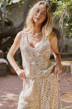 Load image into Gallery viewer, Urban Daizy - Natural Crochet Wavy V-Neck Tank