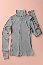 Load image into Gallery viewer, Urban Daizy - Contrast Seam Turtleneck Knit Top