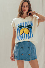 Load image into Gallery viewer, Urban Daizy - Lemon Graphic Knit Vest Citrus Print