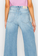 Load image into Gallery viewer, ARTEMIS VINTAGE - INSEAM TRANSFORM MID RISE WIDE LEG JEANS