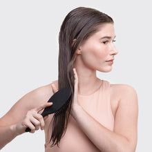 Load image into Gallery viewer, Wet/Dry Brush in Recycled Plastic