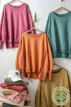 Load image into Gallery viewer, ORGANIC PIGMENT WASHED SWEATSHIRT TOP : TOMATO CREAM / S-2/M-2/L-2