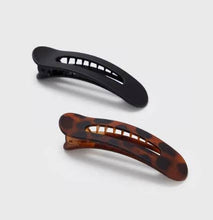 Load image into Gallery viewer, Flat Lay Claw Clip 2pc Flat - Black & Tort