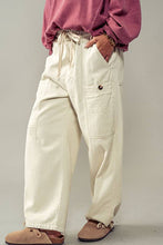 Load image into Gallery viewer, Urban Flex Cargo Pants: DENIM STRIPE / S-2/M-2/L-2