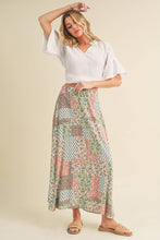 Load image into Gallery viewer, AEMI + CO - 773DN Bradyn Print Skirt 3