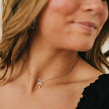 Load image into Gallery viewer, Pretty Simple - Shiloh Simple Cross Necklace - WATERPROOF