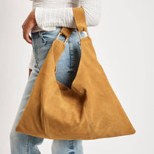Load image into Gallery viewer, Moda Luxe - Indie Hobo
