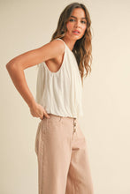 Load image into Gallery viewer, MIOU MUSE - T4577   LINEN KNITTED BUBBLE BOTTOM TOP
