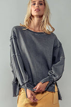 Load image into Gallery viewer, ORGANIC PIGMENT WASHED SWEATSHIRT TOP : TOMATO CREAM / S-2/M-2/L-2
