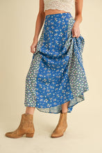 Load image into Gallery viewer, AEMI + CO - 745BK Melanie Skirt
