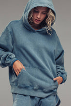 Load image into Gallery viewer, Urban Daizy - Vintage Wash Oversized Brushed Hoodie
