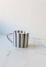 Load image into Gallery viewer, Fodory - Simple Striped Mug
