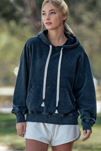 Load image into Gallery viewer, Urban Daizy - Vintage Wash Oversized Brushed Hoodie

