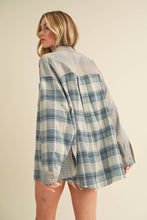 Load image into Gallery viewer, Kambrie Plaid Shirt: Blue Multi / Contemporary / M
