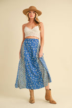 Load image into Gallery viewer, AEMI + CO - 745BK Melanie Skirt

