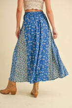 Load image into Gallery viewer, AEMI + CO - 745BK Melanie Skirt
