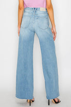 Load image into Gallery viewer, ARTEMIS VINTAGE - INSEAM TRANSFORM  MID RISE WIDE LEG JEANS

