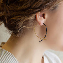 Load image into Gallery viewer, Lenny &amp; Eva - Confetti Beaded Earrings-Black, Minimalist, Threader, Hoops
