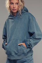 Load image into Gallery viewer, Urban Daizy - Vintage Wash Oversized Brushed Hoodie
