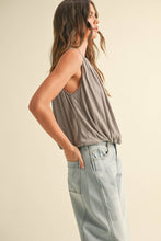 Load image into Gallery viewer, MIOU MUSE - T4577   LINEN KNITTED BUBBLE BOTTOM TOP

