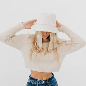 Slope Style Quilted Fur Trim Bucket Hat: Cream