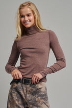 Load image into Gallery viewer, Urban Daizy - Contrast Seam Turtleneck Knit Top
