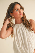 Load image into Gallery viewer, MIOU MUSE - T4577   LINEN KNITTED BUBBLE BOTTOM TOP

