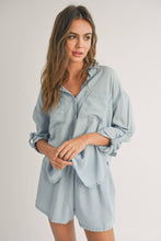 Load image into Gallery viewer, MIOU MUSE - T3360ST   TEXTURED STRIPE PATTERN KNITTED TOP
