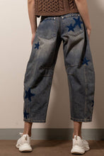 Load image into Gallery viewer, Urban Daizy - Sea of Stars Barrel Jeans
