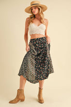 Load image into Gallery viewer, AEMI + CO - 745BK Melanie Skirt
