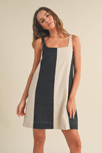 Load image into Gallery viewer, MIOU MUSE - D3367   COLOR BLOCK LINEN MINI DRESS
