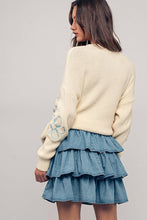 Load image into Gallery viewer, Urban Daizy - Follow The Floral Knit Sweater
