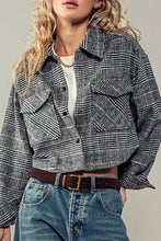Load image into Gallery viewer, Timber Heavyweight Shacket: BLACK / S-2/M-2/L-2
