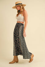 Load image into Gallery viewer, AEMI + CO - 745BK Melanie Skirt

