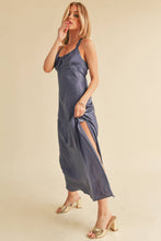 Load image into Gallery viewer, AEMI + CO - 437BD Mae Dress 3
