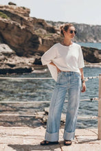 Load image into Gallery viewer, ARTEMIS VINTAGE - INSEAM TRANSFORM  MID RISE WIDE LEG JEANS
