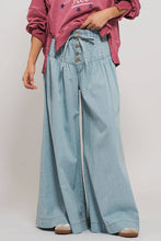 Load image into Gallery viewer, Urban Daizy - Pleated Wide-Leg Button Closure Pants
