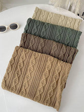Load image into Gallery viewer, UZ Wholesale Store - Solid Color Woven Handbags
