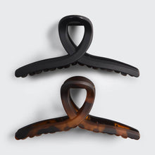 Load image into Gallery viewer, KITSCH - Recycled Plastic Large Loop Claw Clips 2pc - Black &amp; Tort
